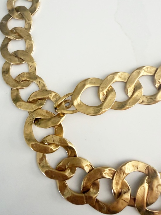 NEW in Box Cult Gaia Dulce Belt Gold
Hammered Metal Waist Chain MSRP $398 - Picture 9 of 9